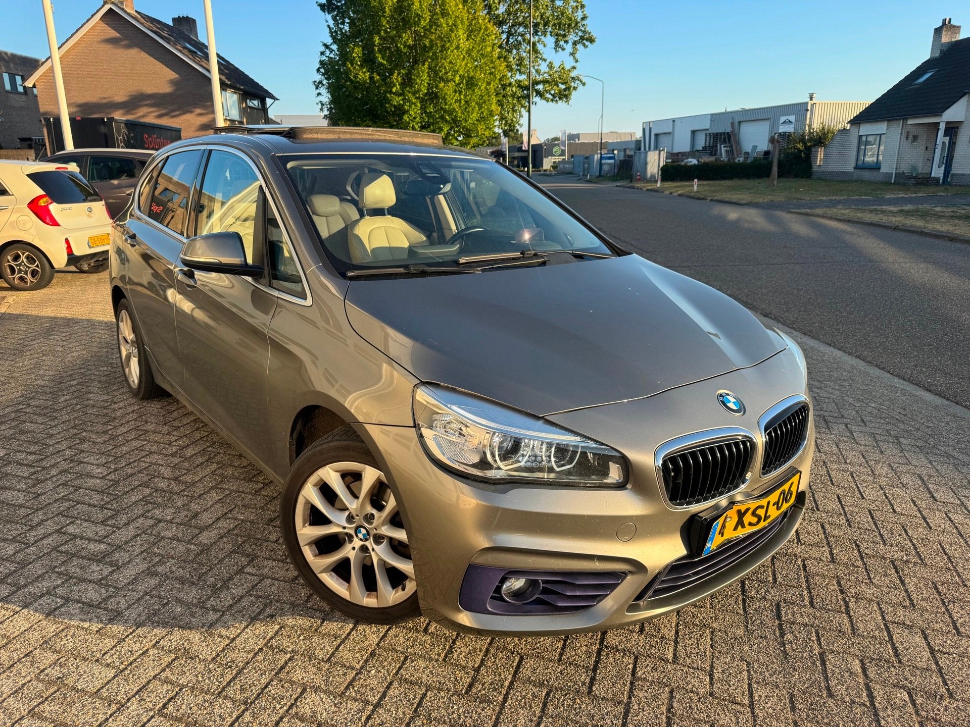 BMW 2-serie Active Tourer 218d High Executive Automaat, pano, Auto's, BMW, Euro 6, 4 cilinders, 150 pk, Diesel