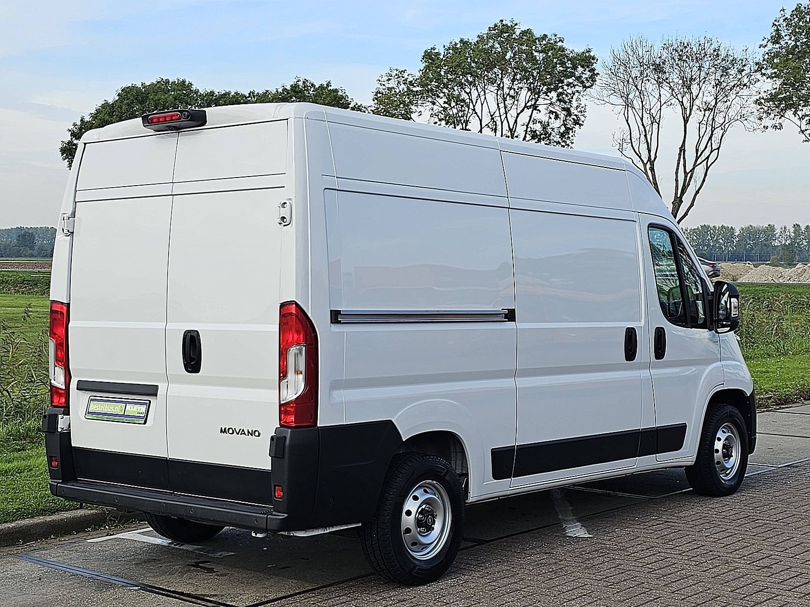 OPEL MOVANO 2.2 l2h2 airco euro6!, Gebruikt, Euro 6, Bluetooth, Bedrijf
