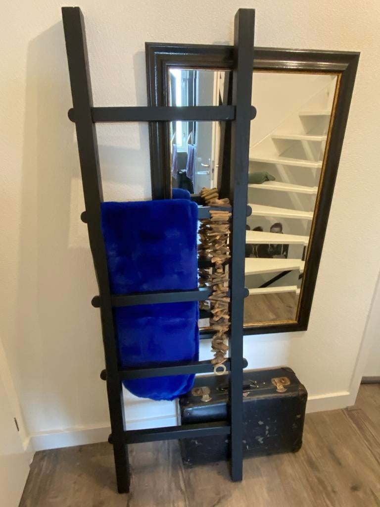 Zwarte decoratieve ladder, Ophalen, Minder dan 50 cm, Zo goed als nieuw, Overige vormen