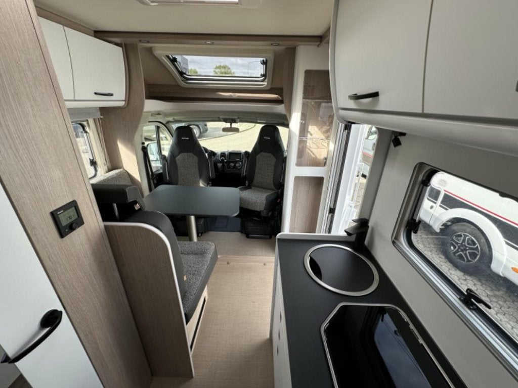 Bürstner Lyseo Time T Skyline 690 G - AUTOMAAT-AANB, Caravans en Kamperen, Automaat, Ringverwarming, Fiat, Tot en met 2