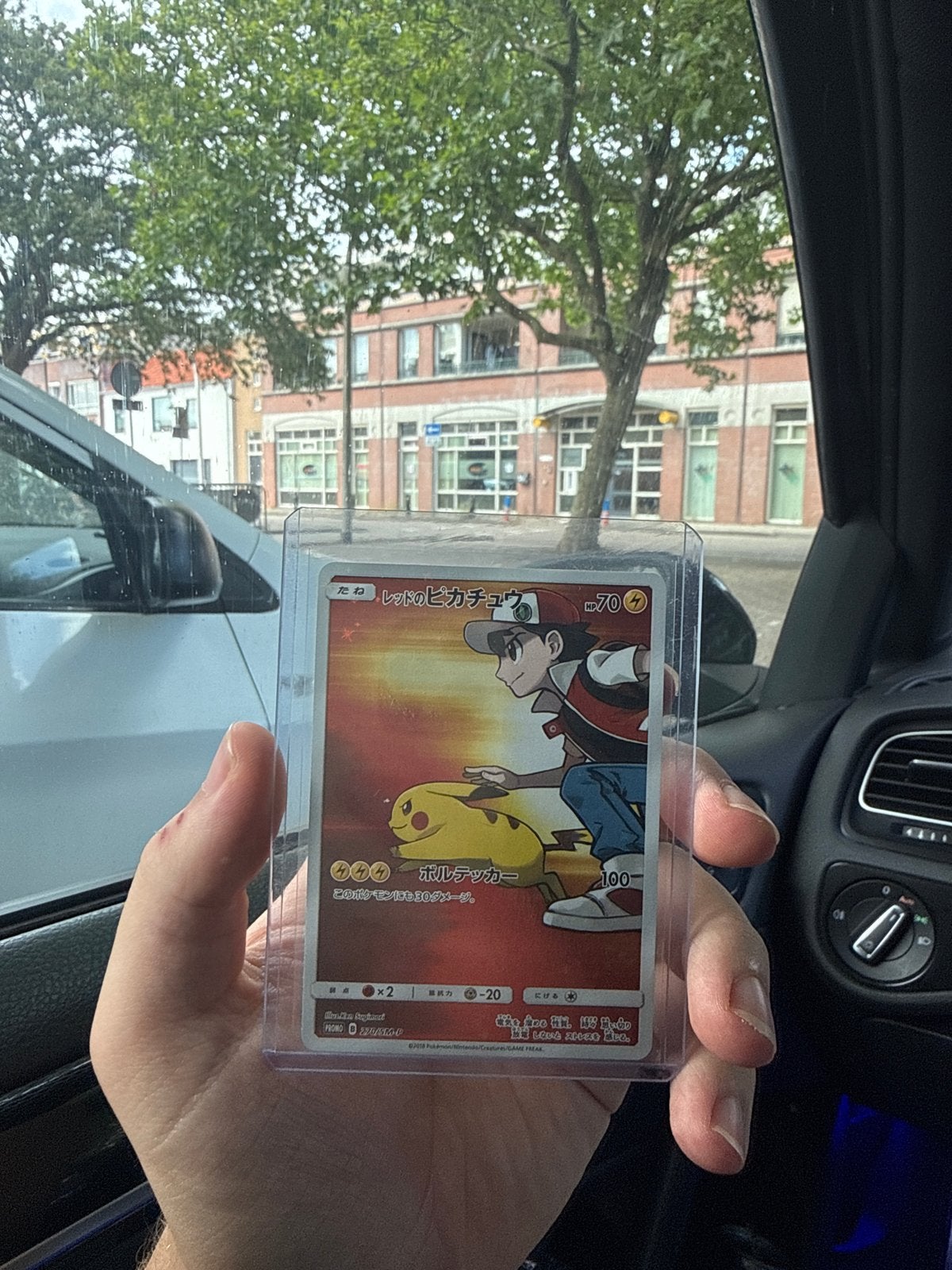Red's Pikachu Pokémon kaart - Japanse versie, Ophalen of Verzenden, Zo goed als nieuw, Losse kaart