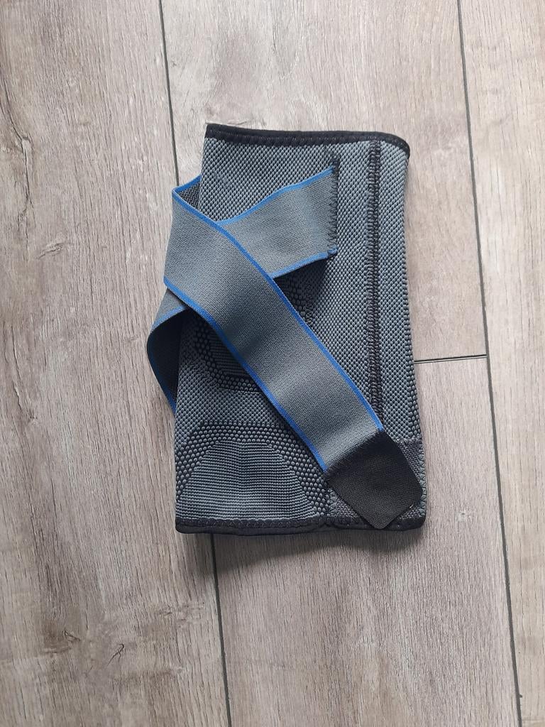 Nieuwe kniebrace maat M/L, Diversen, Ophalen of Verzenden, Nieuw