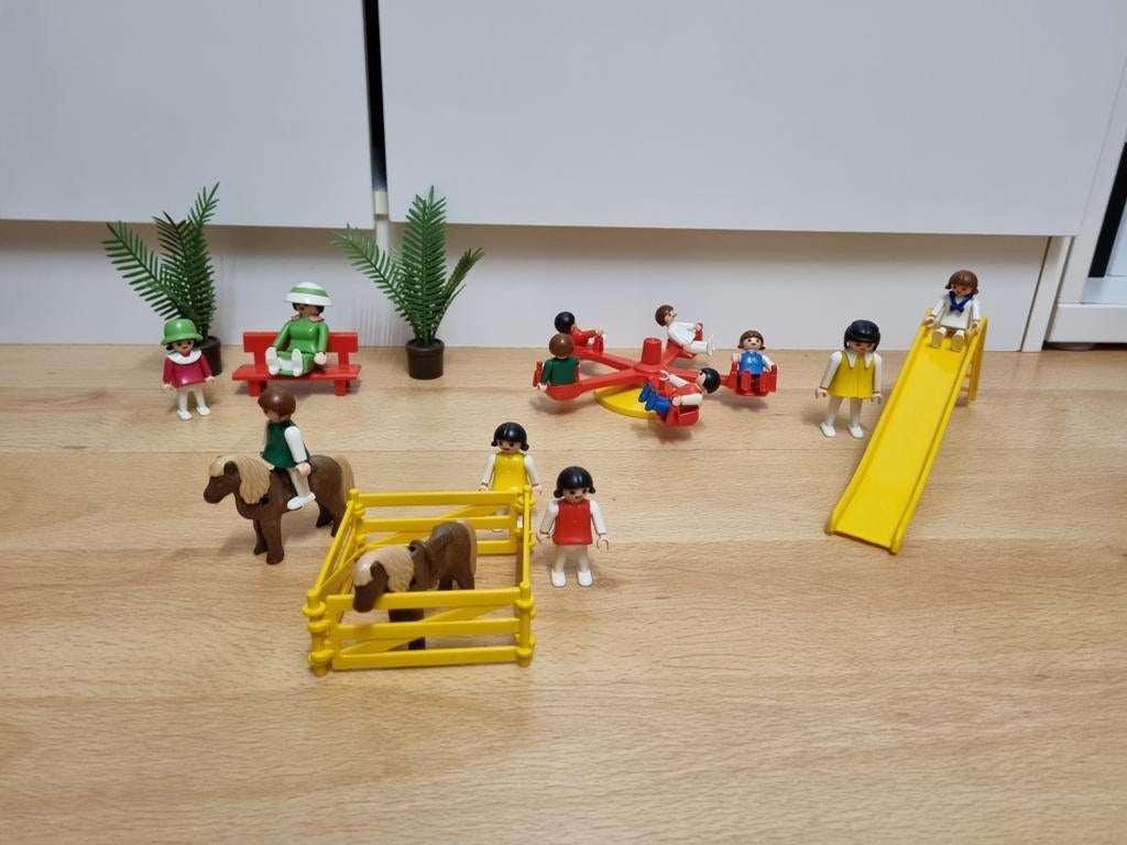 Playmobil jaren 80 Speeltuin en paardjes, Ophalen of Verzenden, Gebruikt