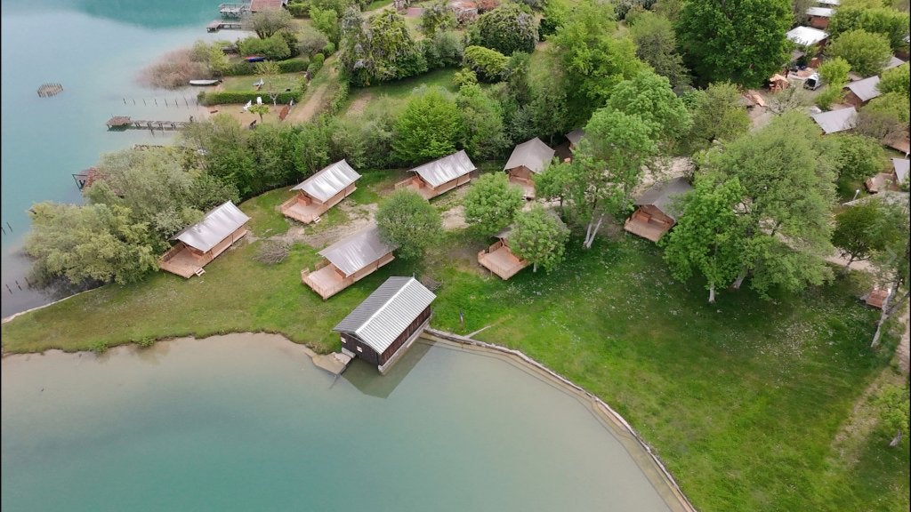 Vakantie huttopia Domaine Du Lac 22-07 02-08, Tickets en Kaartjes, Hotelbonnen, Drie personen of meer, 3 overnachtingen of meer