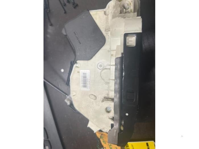 Deurslot Mechaniek 4Deurs links-voor van een Volkswagen Polo, Gebruikt, -, -, -
