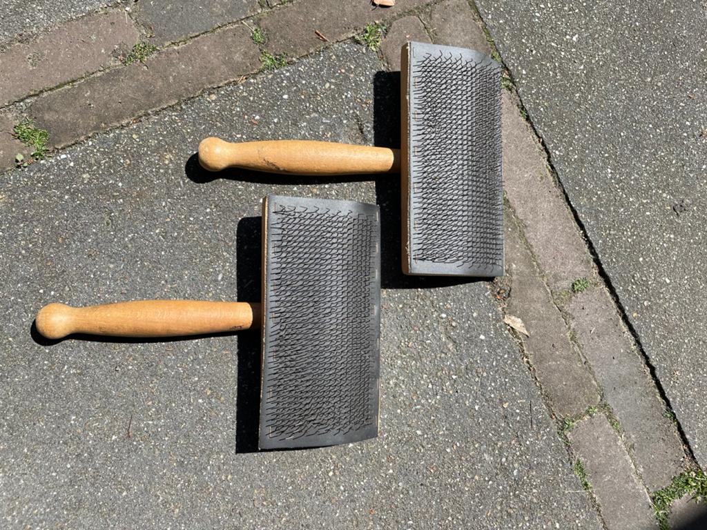 Set handkaarden voor kaarden van wol. Kaardenborstel, Ophalen of Verzenden, Gebruikt, Spinwol
