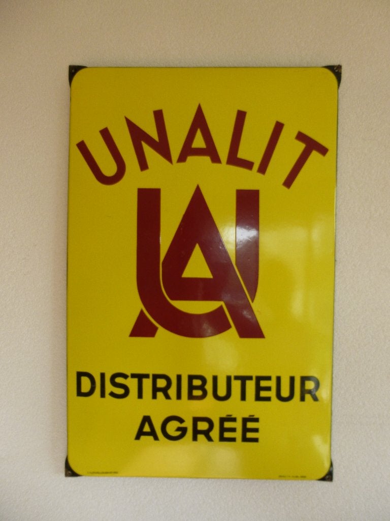 EMAILLE RECLAMEBORD"UNALIT DISTRIBITEUR"UIT 1950, Ophalen of Verzenden, Gebruikt, Reclamebord