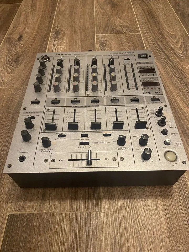 Pioneer DJM-600 in zeer goede staat, Ophalen of Verzenden, Zo goed als nieuw
