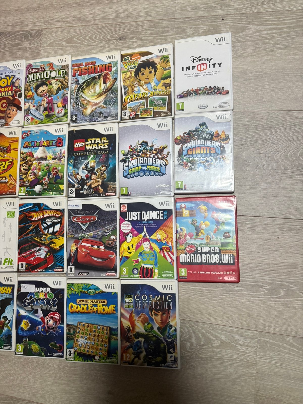 Ruim 20 wii spelletjes, 3 spelers of meer, Ophalen, Gebruikt, Vanaf 3 jaar