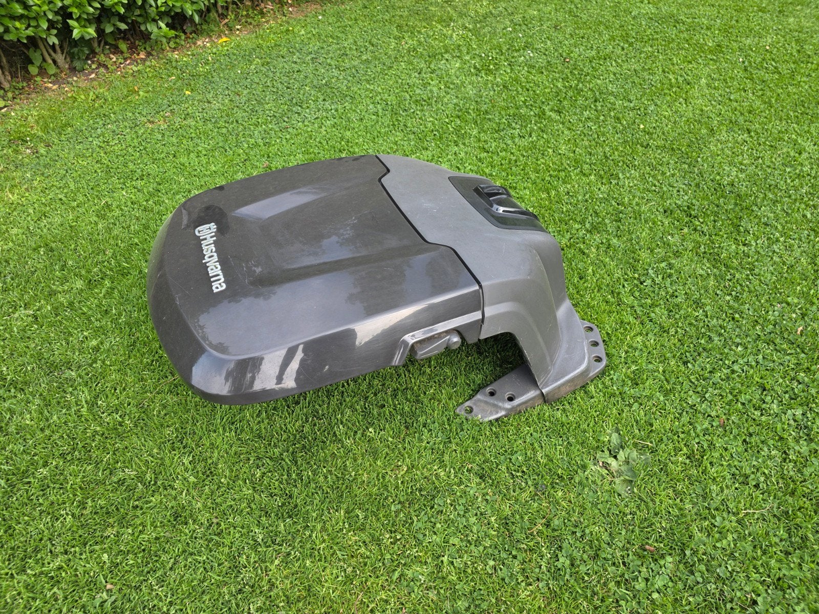 Garage L voor Husqvarna Automower (diverse modellen), Tuin en Terras, Grasmaaiers, Ophalen, Gebruikt, Husqvarna