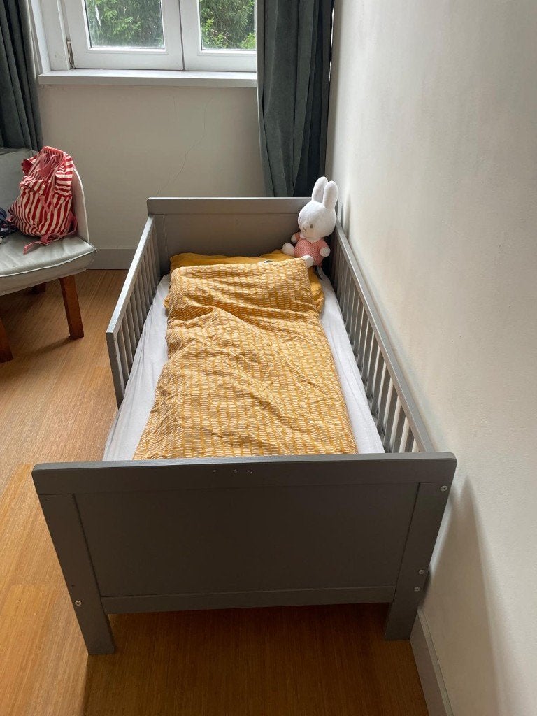 Peuterbed/Kinderbed 140 X 70CM Petite Amelie, Kinderen en Baby's, Kinderkamer | Bedden, Ophalen, Gebruikt, 70 tot 85 cm, 140 tot 160 cm