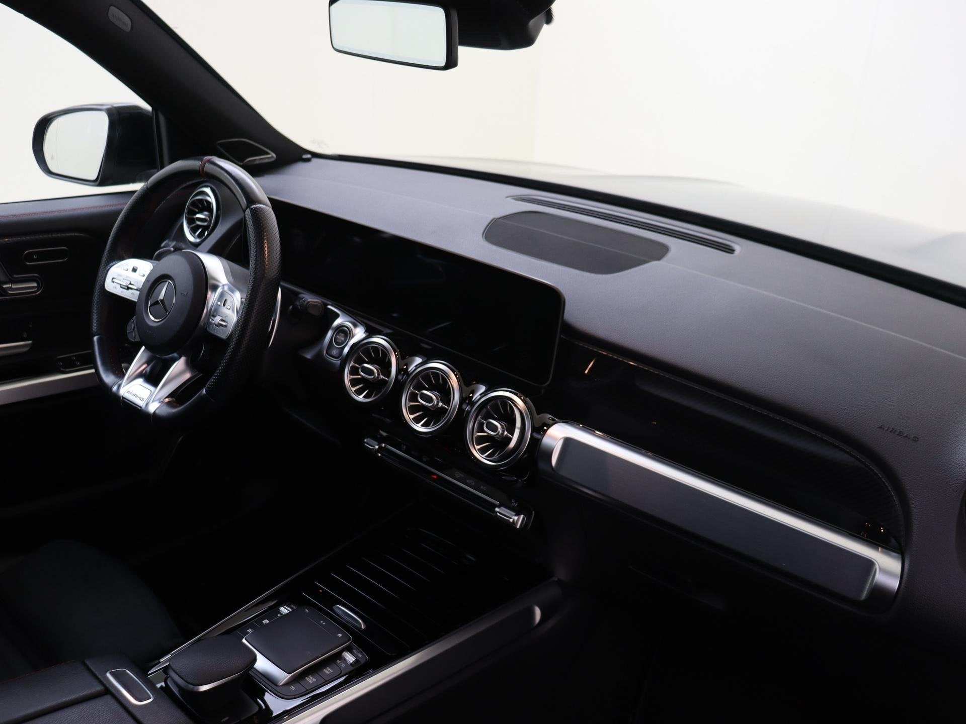 Mercedes-Benz GLB AMG 35 4MATIC Premium Plus /Panoramadak /D, Auto's, Automaat, 4 cilinders, 1655 kg, Leder en Stof