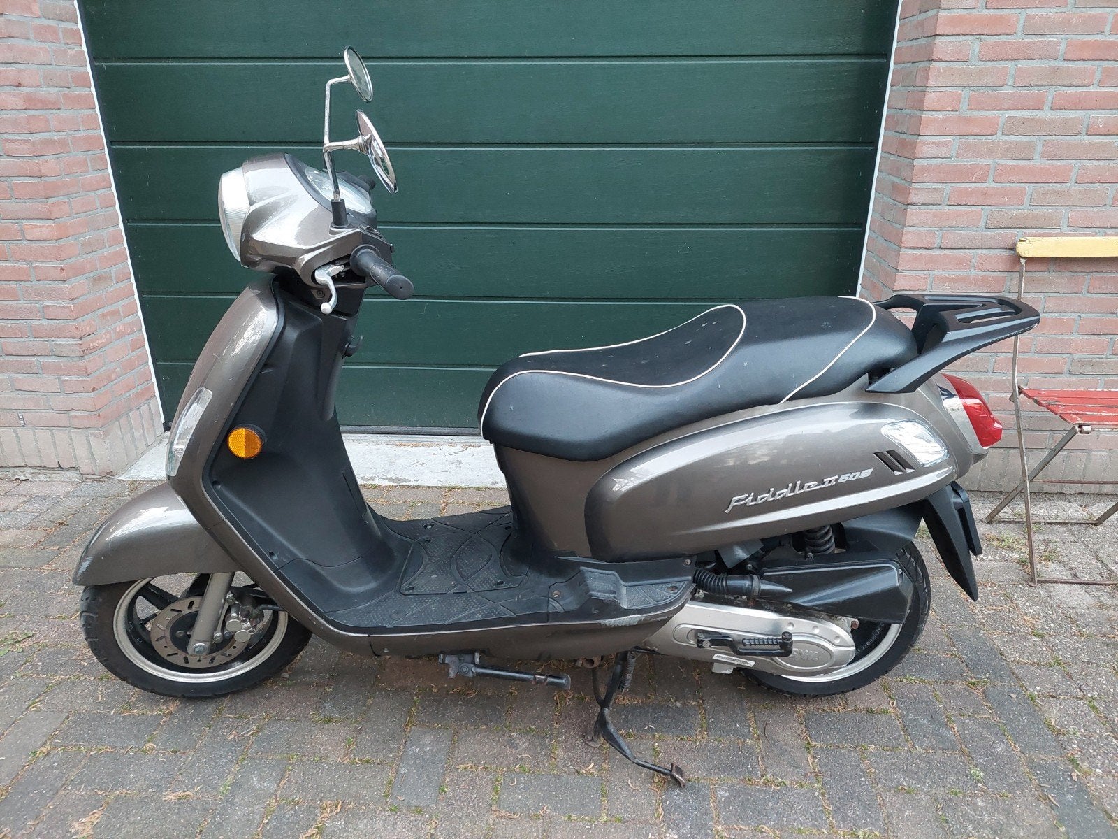 Gebruikte Sym Fiddle Scooter, Ophalen, Gebruikt, Maximaal 45 km/u, Benzine