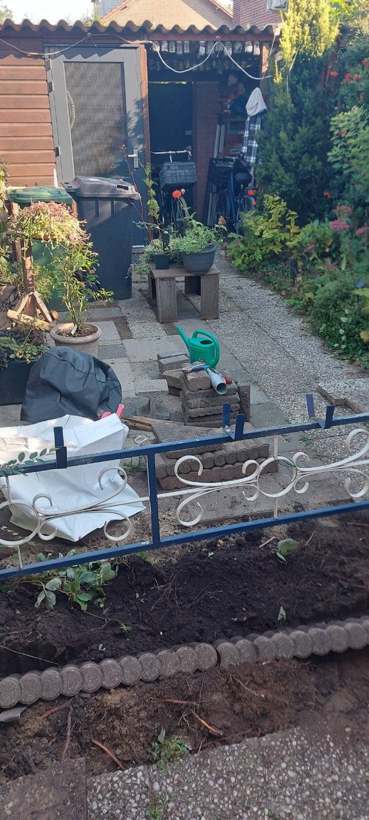 GRATIS - terrastegels van beton (50m2) + borderranden, Tuin en Terras, Ophalen, Gebruikt, 10 m² of meer, Beton