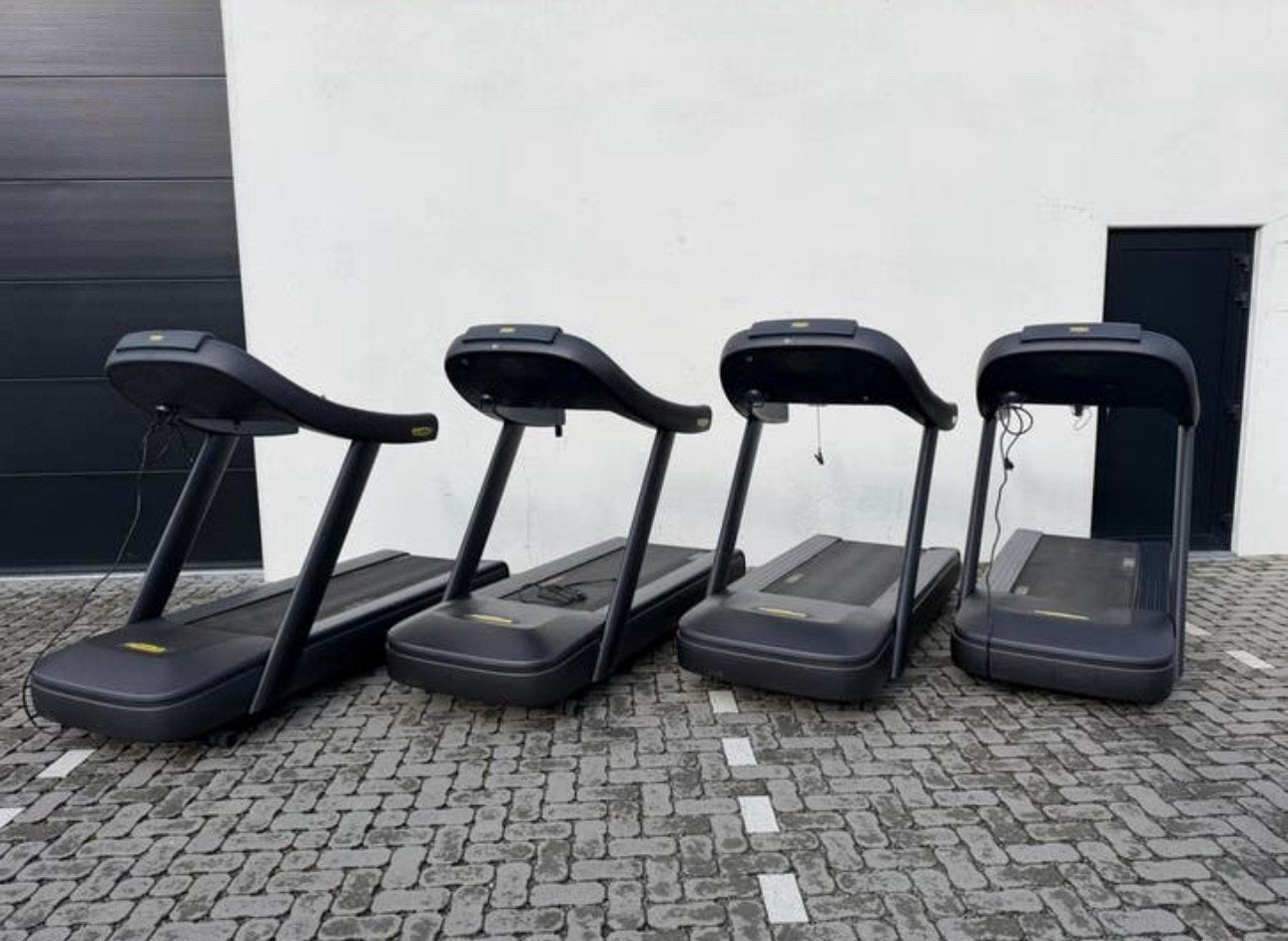 Technogym EXCITE RUN 1000 led Treadmill, Ophalen, Zo goed als nieuw, Overige typen