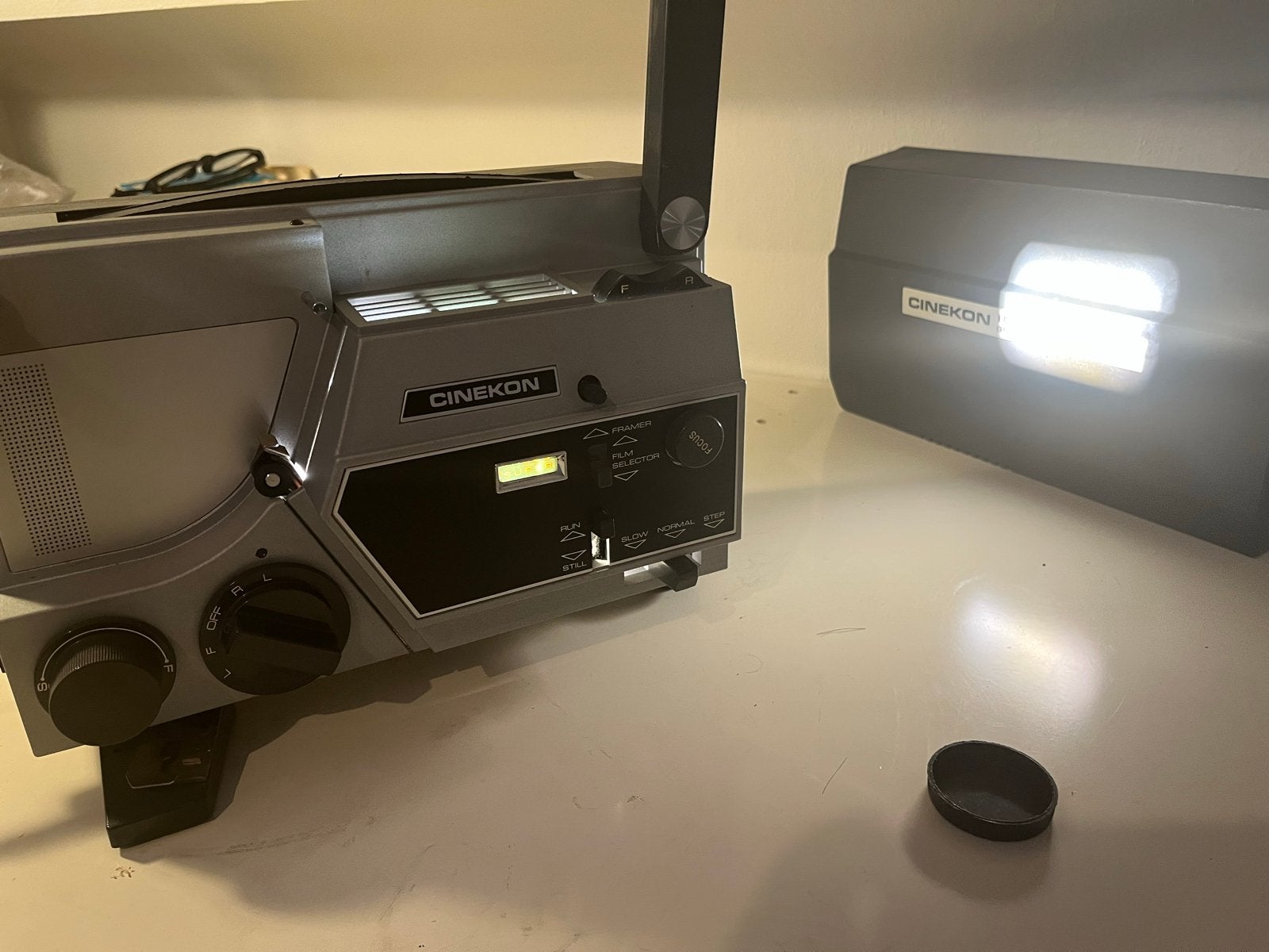 Cinekon Instdud IQST Film Projector - Vintage Sanwa, Ophalen of Verzenden, Projector