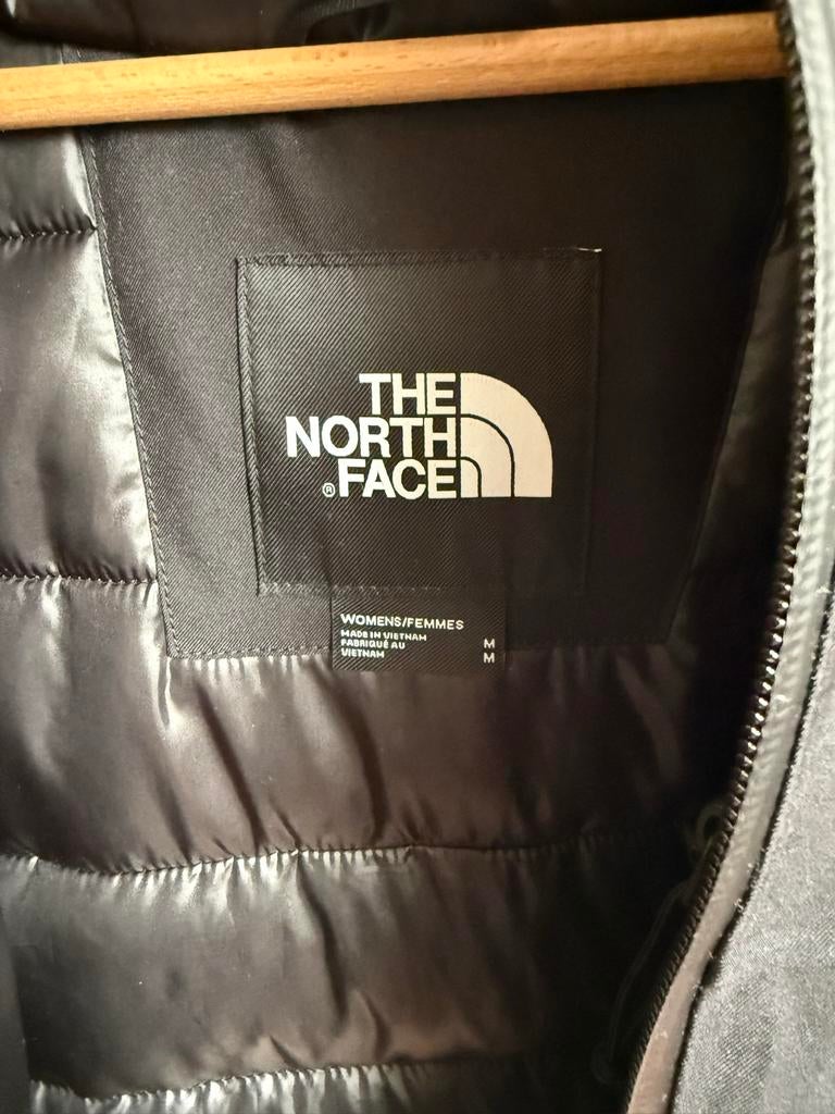 The North Face Jas Zwart - Zo goed als nieuw, Ophalen of Verzenden, Zo goed als nieuw, Maat 38/40 (M), Zwart