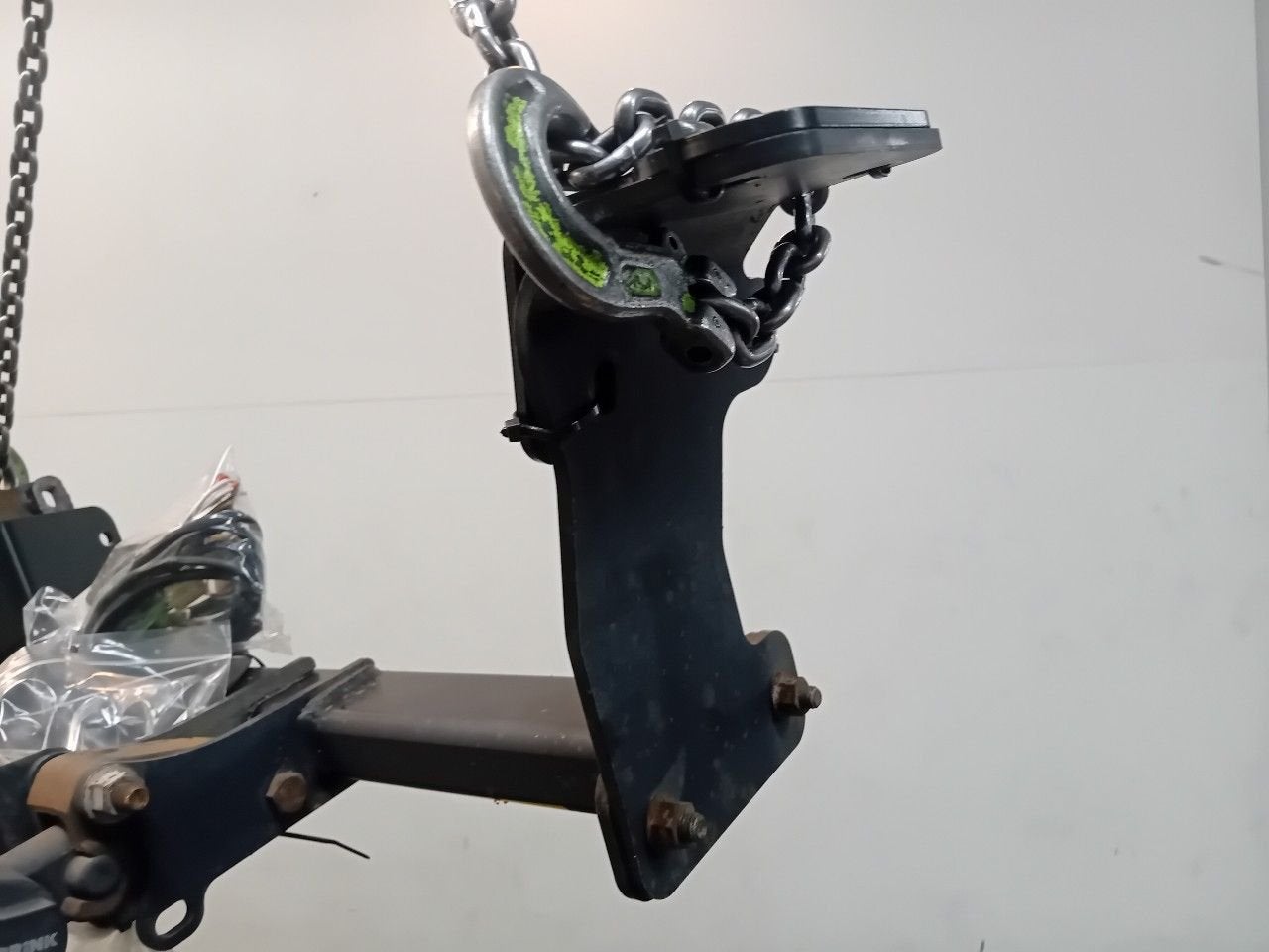 Trekhaak Suzuki Ignis, Van der Ven Autorecycling B.V., Herkomst onderdeel bekend, Onderdelen@venauto.nl, Ettenseweg 76, 4706 PB Roosendaal, The Netherlands