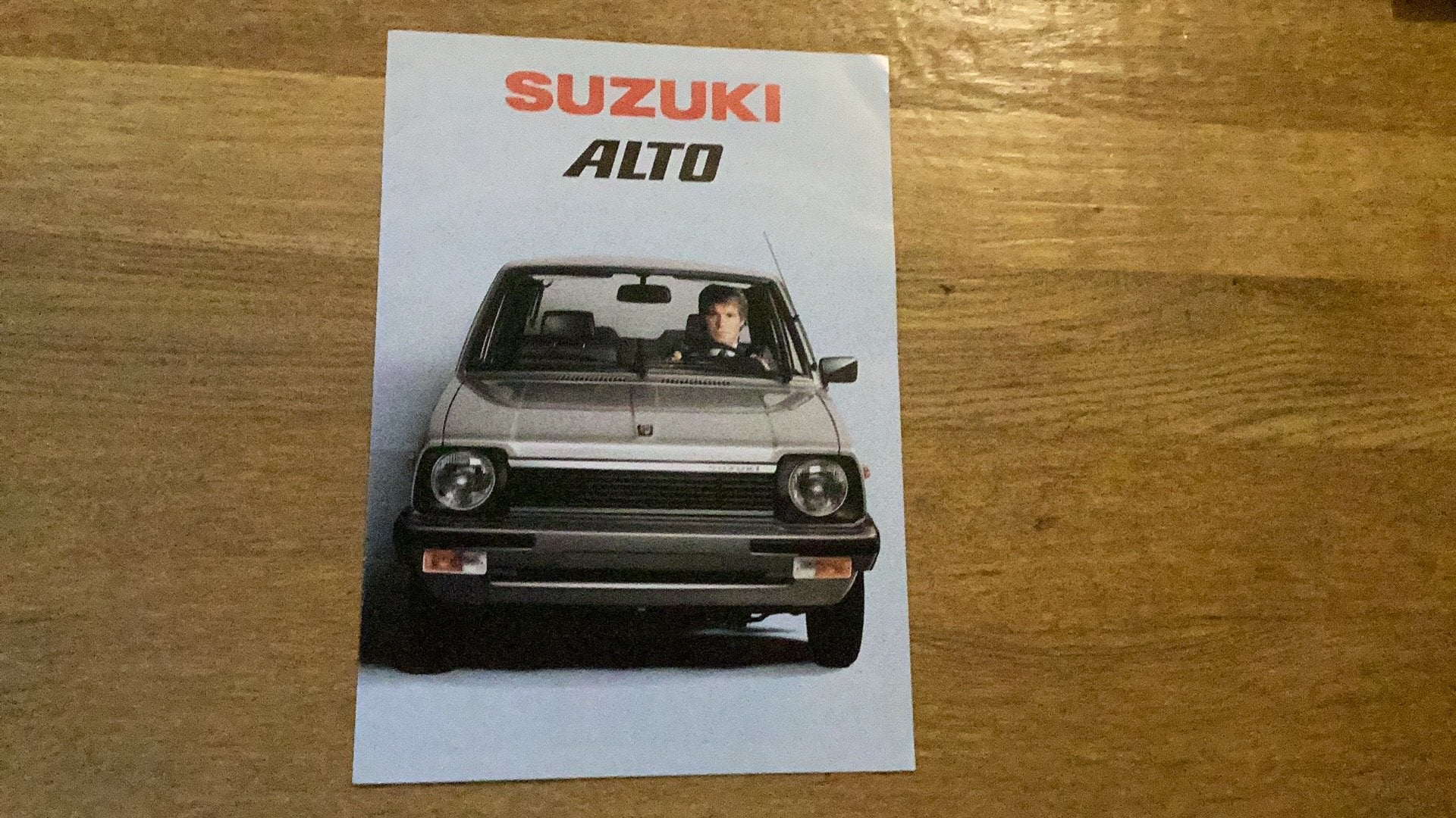 Suzuki Alto Brochure 1983, Ophalen of Verzenden, Gelezen