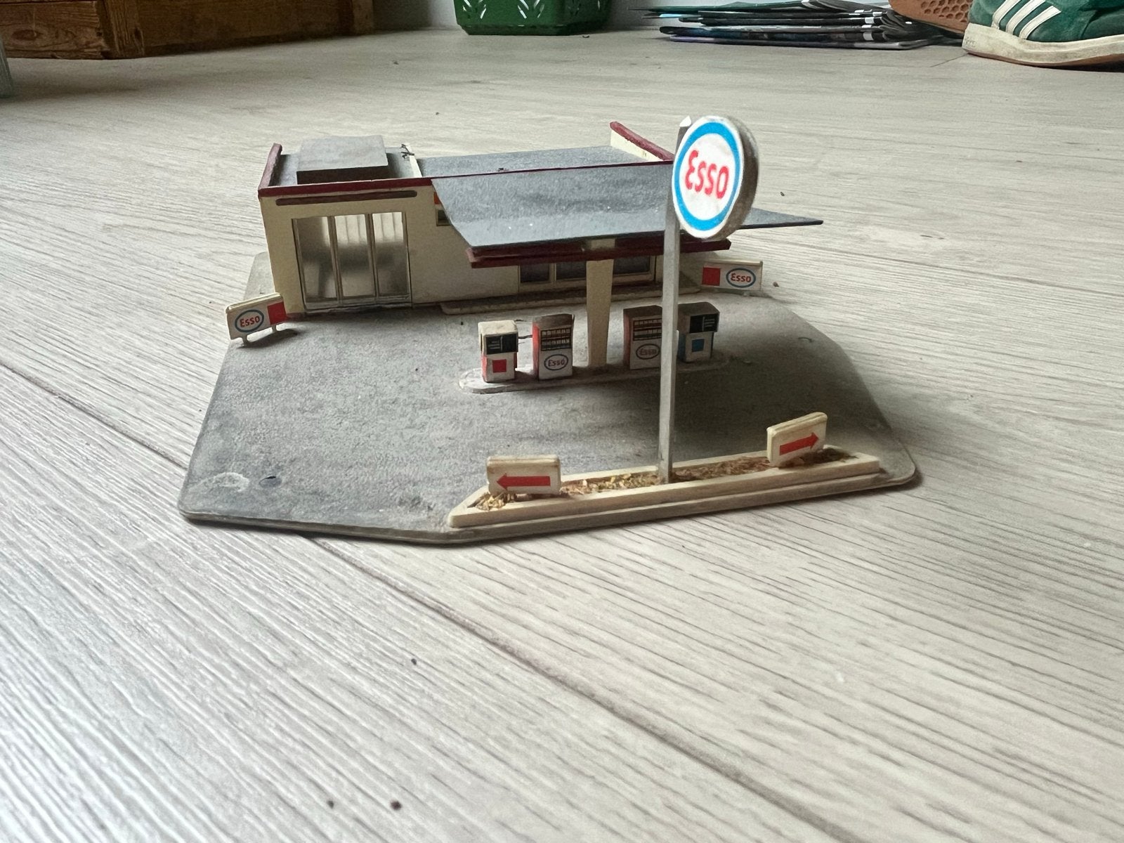 H0 Tankstation - Esso schaalmodel, Ophalen, Gebruikt, Brug, Tunnel of Gebouw, Overige merken