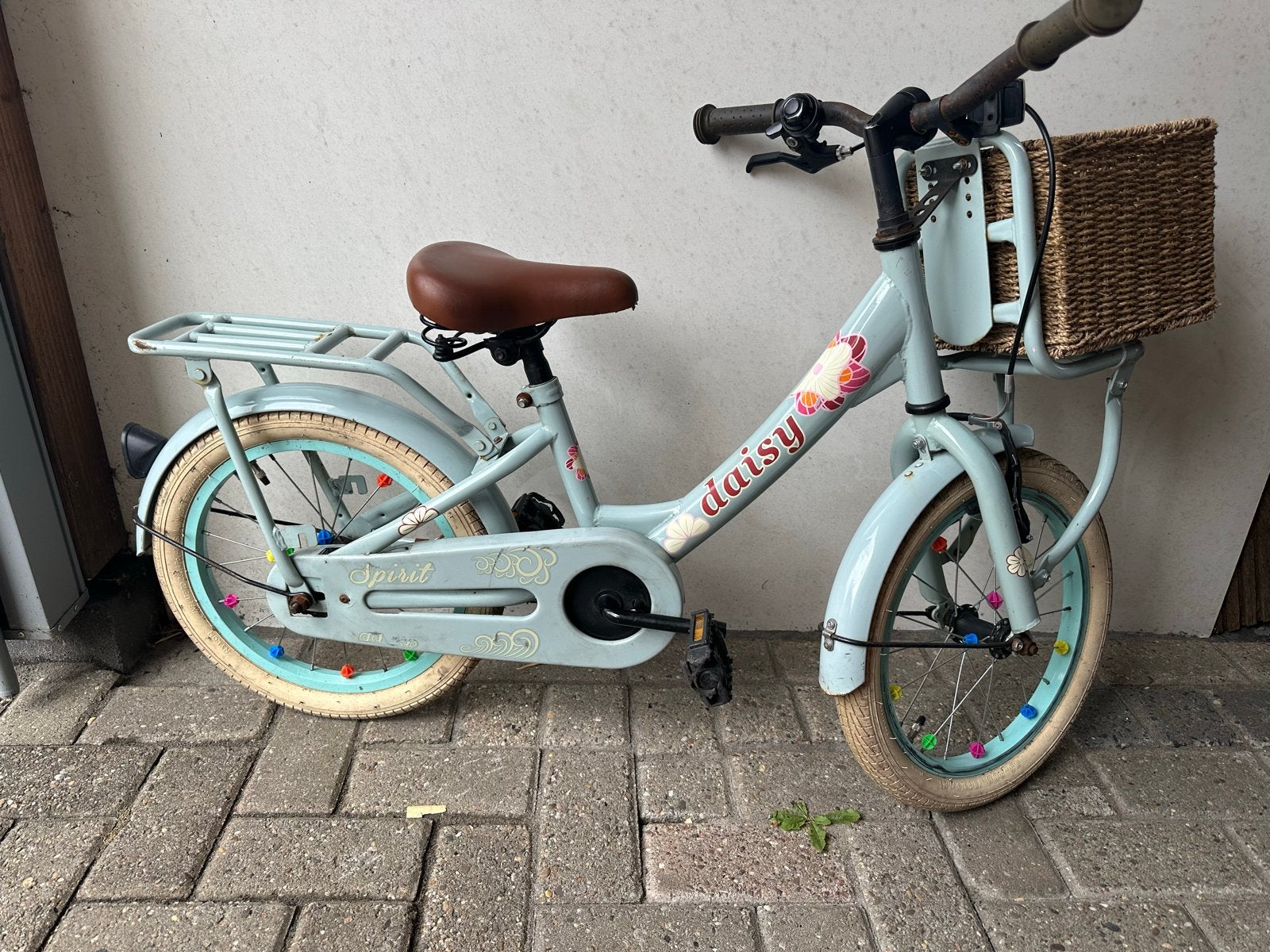 Spirit Daisy kinderfiets 16 inch met mandje en bagagedrager, Ophalen of Verzenden, Gebruikt, Velgrem, 16 tot 20 inch