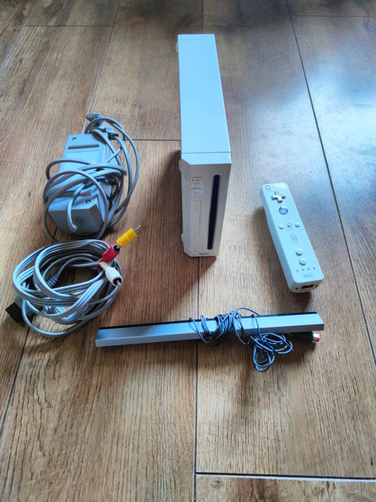 Witte Nintendo Wii met Kabels + Wii Controller, Ophalen of Verzenden, Zo goed als nieuw, Met 1 controller