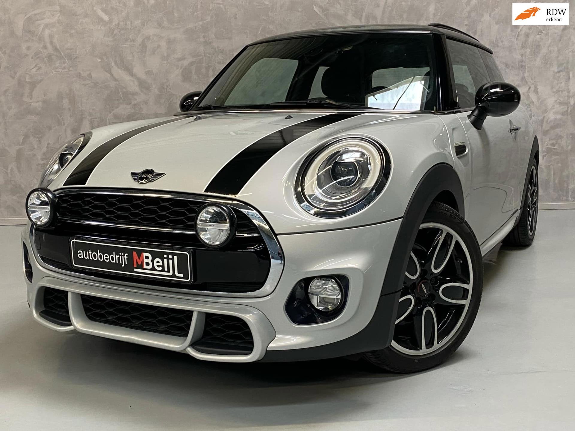 Mini Mini 1.5 Cooper Business /JCW Pakket /Harman kardon/ Na, Auto's, Voorwielaandrijving, Navigatiesysteem, 136 pk, Gebruikt