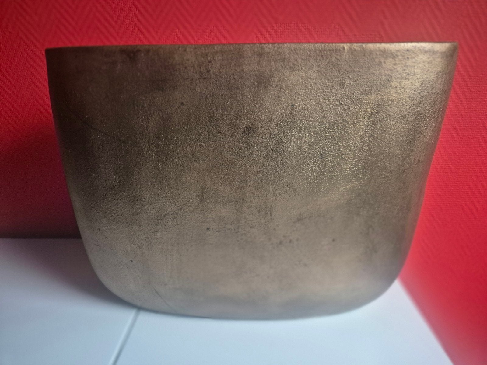 Grote gouden pot - Decoratieve vaas/plantenbak, Ophalen, Zo goed als nieuw, Overige vormen