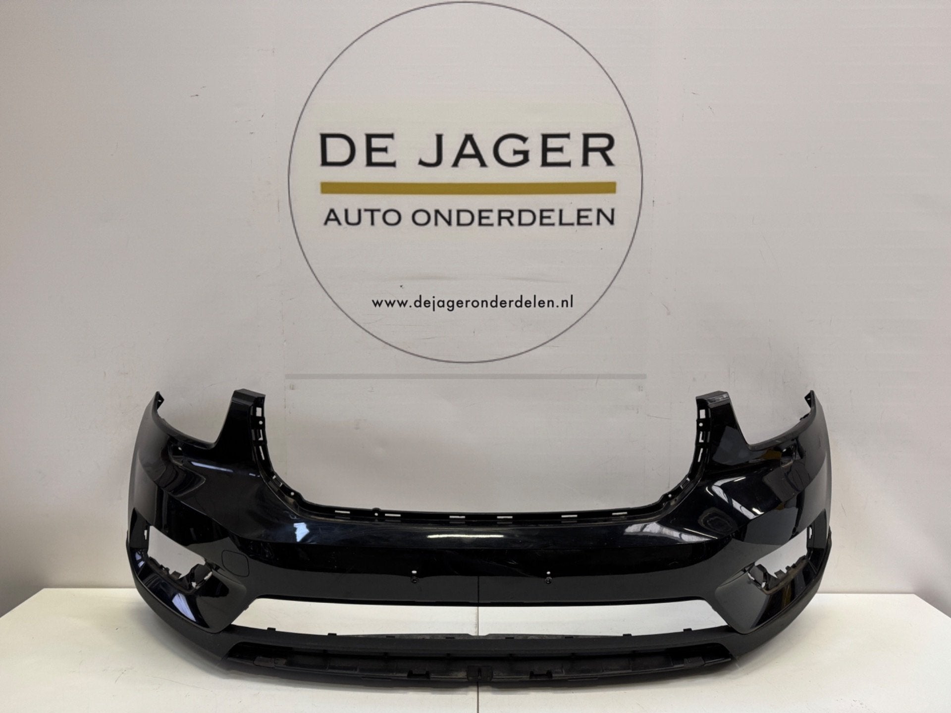 VOLVO XC40 VOORBUMPER BUMPER 31449359, Gebruikt, Gunnar Engellaus vag 8
405 31  Gothenburg, SE, Voor, Info@volvocars.com