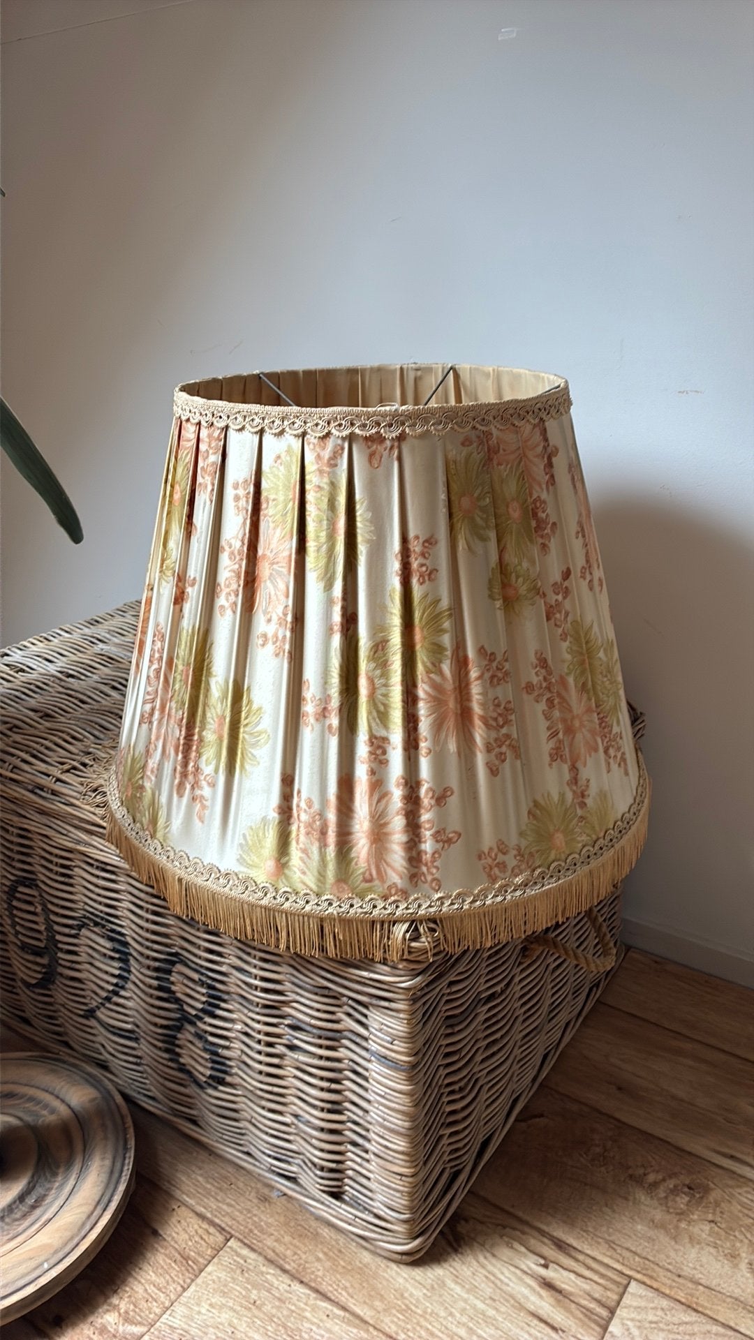 Vintage Prachtige oude lampenkap met gouden franjes!, Ophalen, Gebruikt, Rond