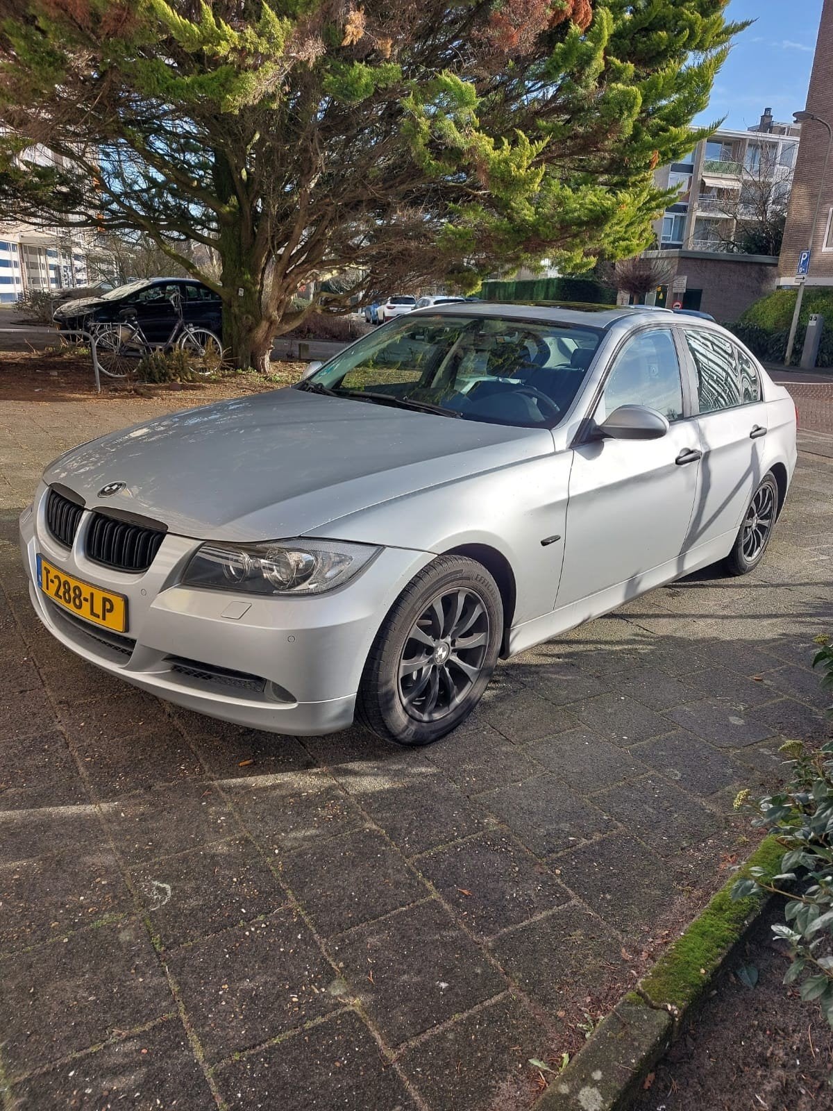 BMW 3-Serie 2.0 I 320 AUT 2006 Grijs, Auto's, Achterwielaandrijving, 1995 cc, 4 cilinders, 1365 kg