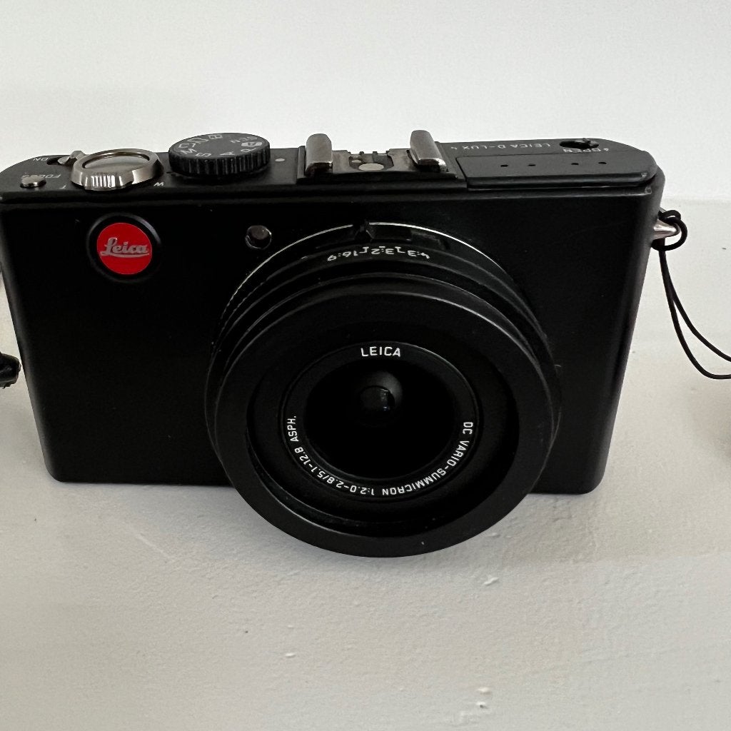 Leica D-Lux 4 (In Doos, Lederen Tas & Slechts 6031 Opnames!), Gebruikt, Lensdop, 10 megapixels, Leica