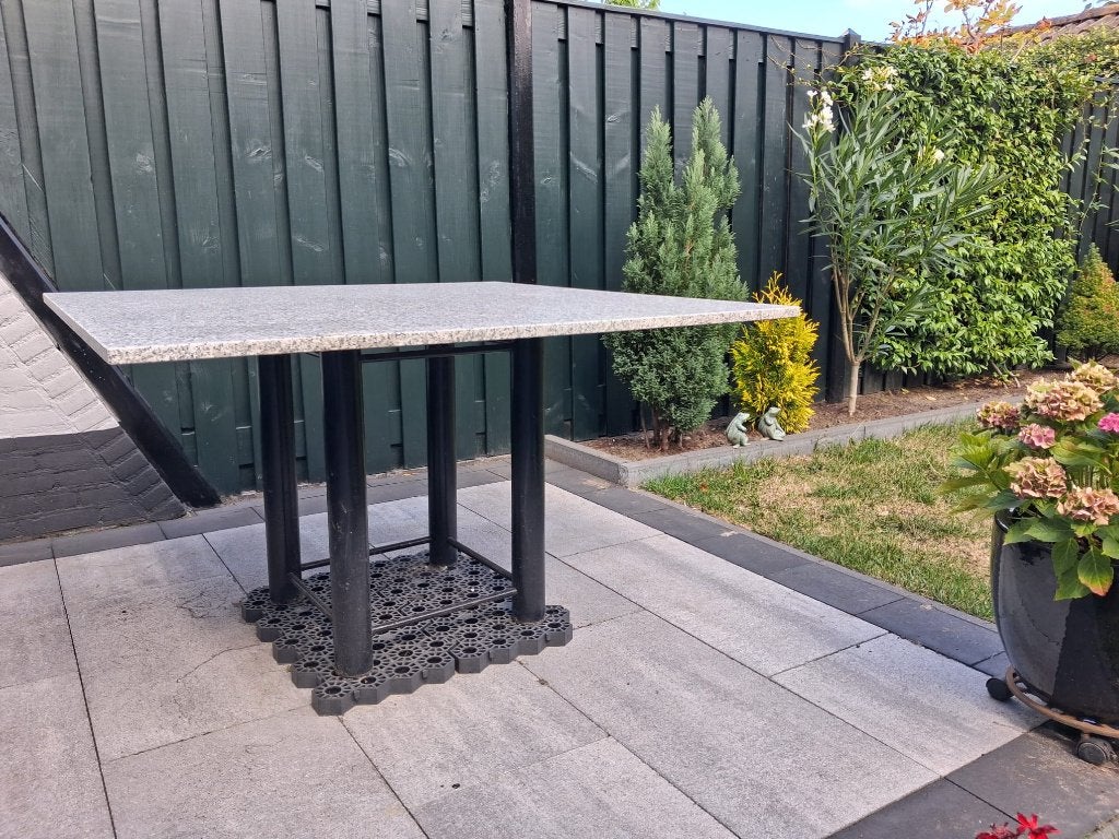 Granieten tafel, Tuin en Terras, Ophalen, Zo goed als nieuw, Vierkant, Overige materialen