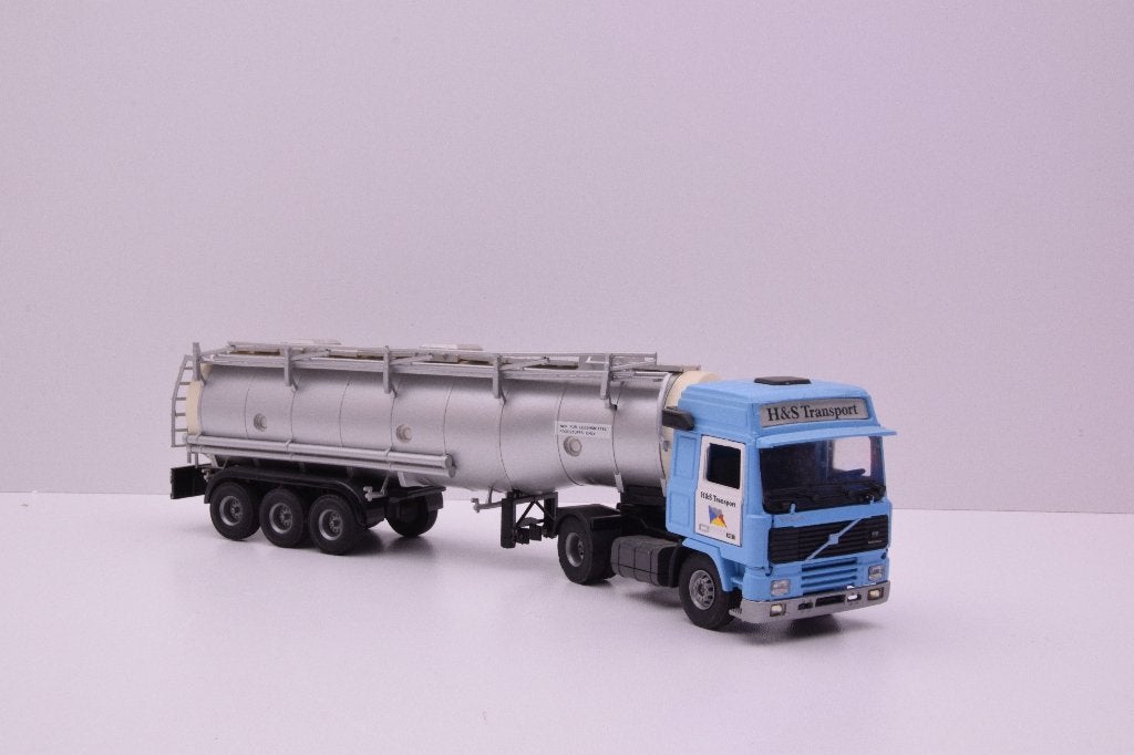 Volvo F12 Globetrotter  ''  H & S transport ''  Tekno, Ophalen of Verzenden, Zo goed als nieuw, Bus of Vrachtwagen, Tekno