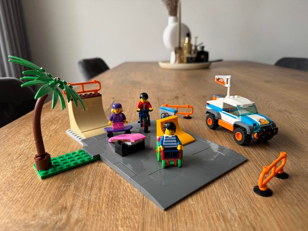 LEGO Skate Park met Minifiguren en Voertuig (60290), Ophalen, Zo goed als nieuw, Overige merken