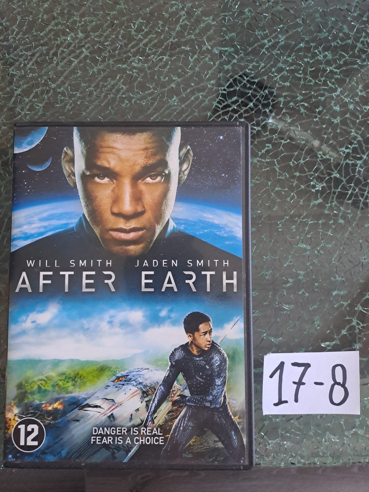 After Earth DVD - Will Smith & Jaden Smith, Ophalen of Verzenden, Science Fiction, Vanaf 12 jaar, Gebruikt