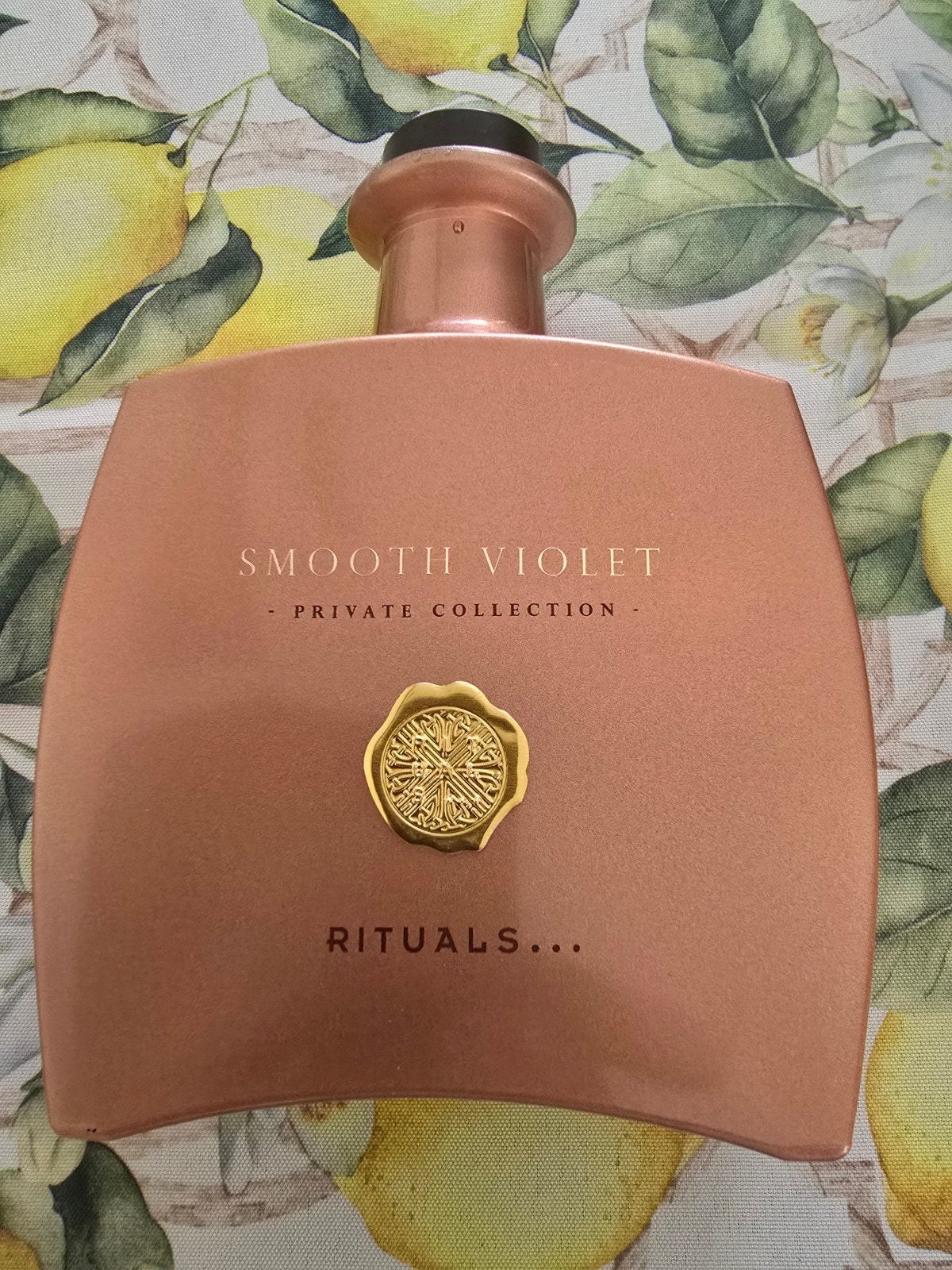 Lege Rituals Geurstokjes Fles 450 ml - Smooth Violet, Huis en Inrichting, Ophalen of Verzenden, Gebruikt, Roze, Glas