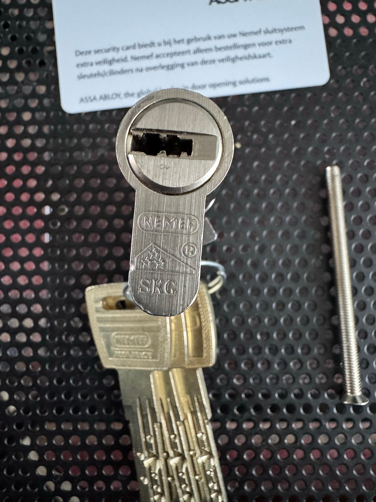 Nemef SKG Cilinderslot met 3 sleutels en veiligheidskaart, Ophalen of Verzenden, Zo goed als nieuw, Overige materialen, Slot