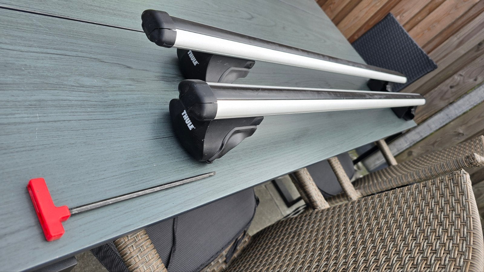 thule dakdragers, Ophalen