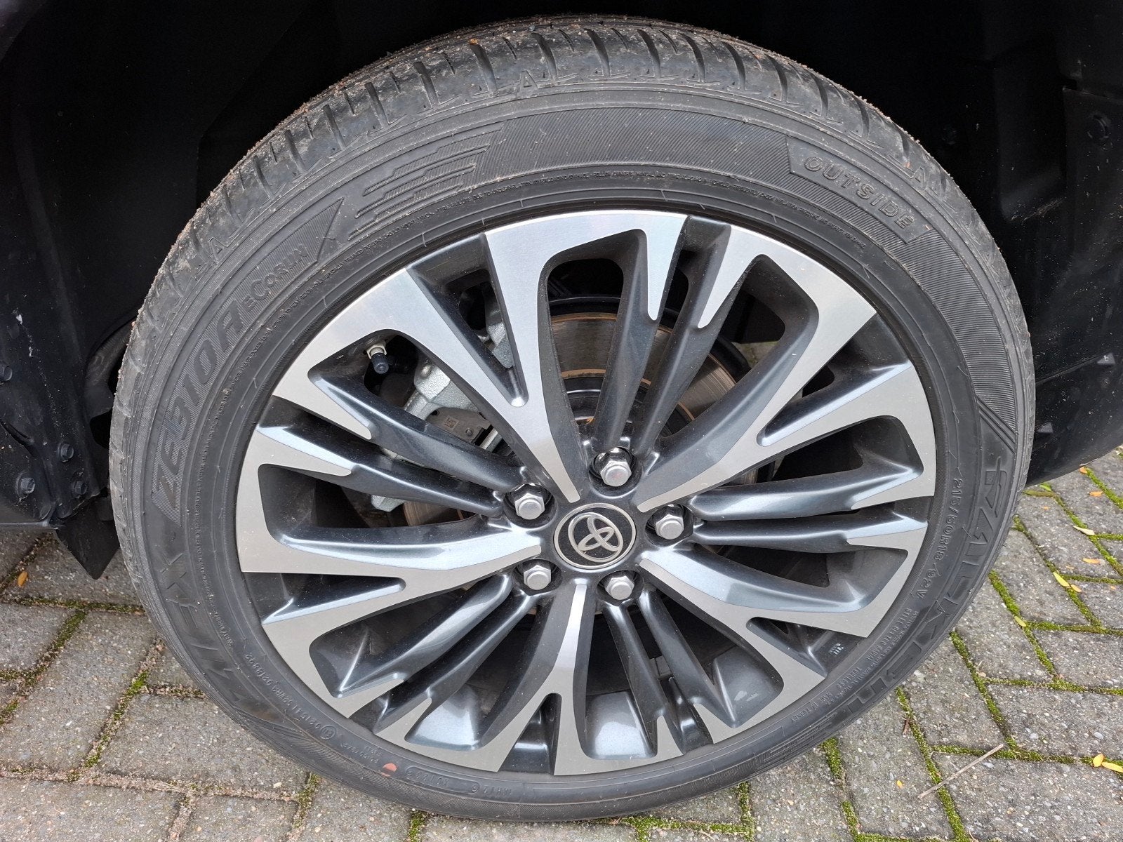 Zomer banden 18' van toyota yaris cross, Auto-onderdelen, Ophalen, 18 inch, Zomerbanden, Band(en)