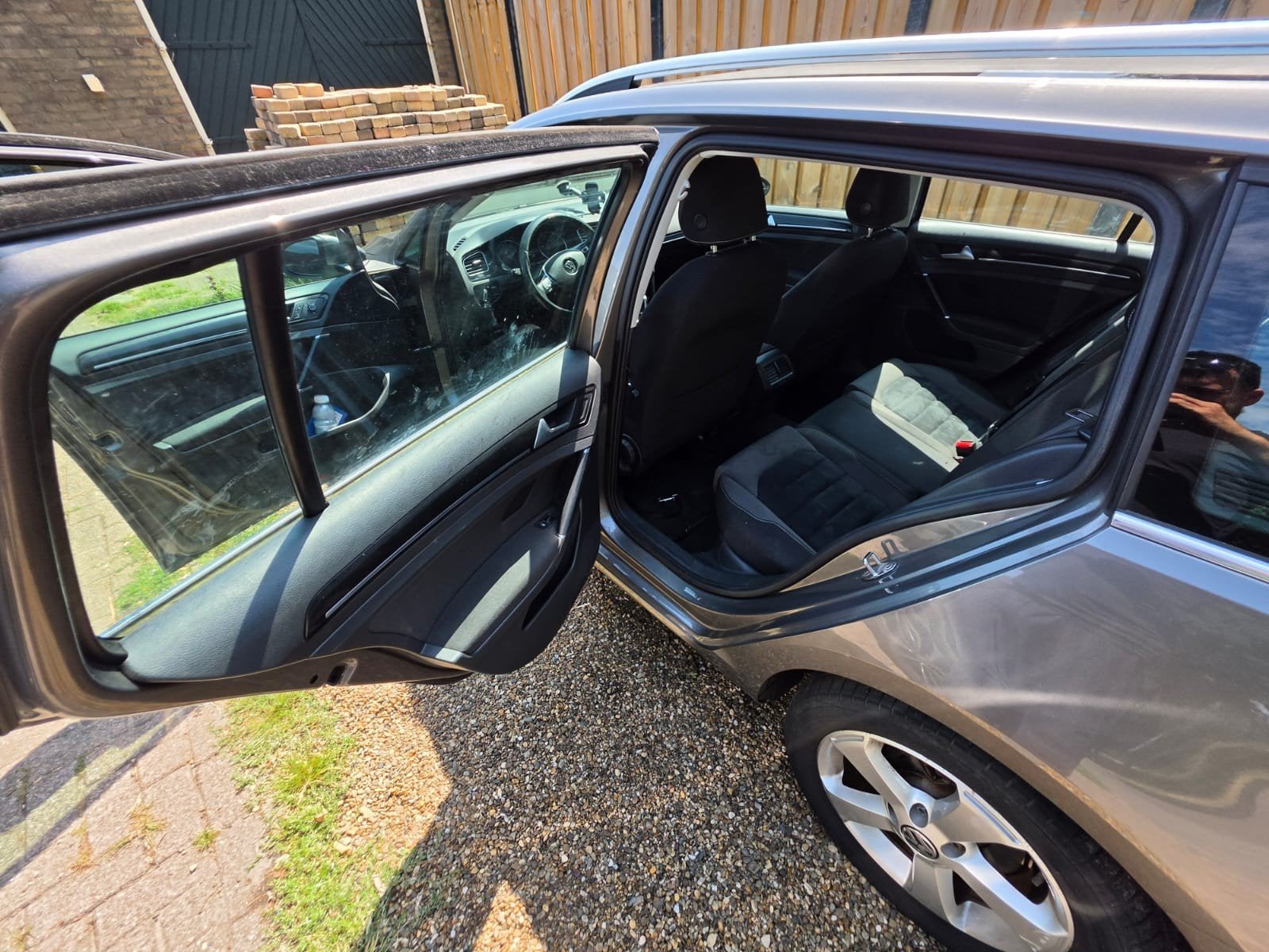 Foto 12 van Volkswagen Golf 1.6 TDI 77KW Variant DSG 2014 Grijs