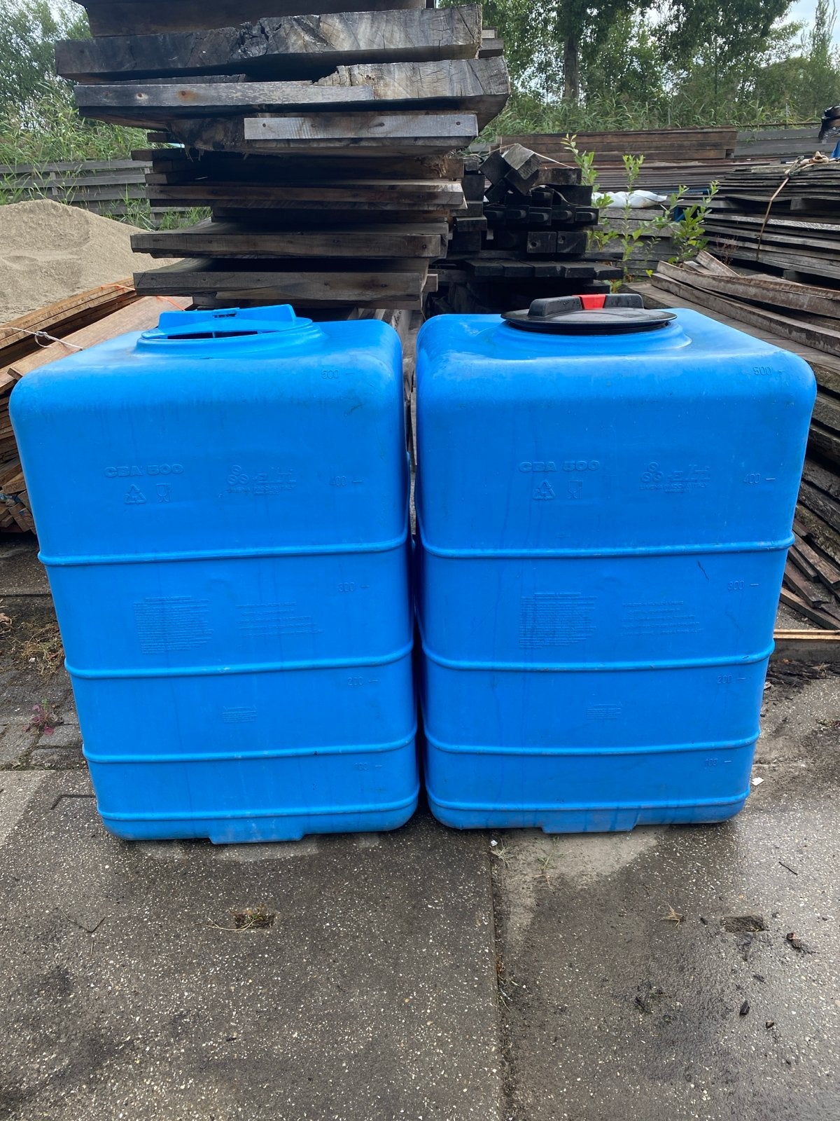 Blauwe kunststof vaten merk elbi 500 liter, Ophalen, Gebruikt