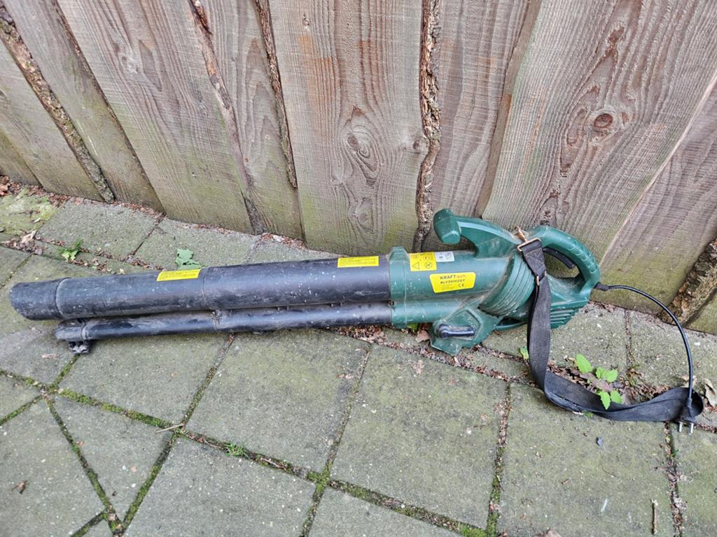 Elektrische bladblazer - Krachtige tuinruimer, Ophalen, Gebruikt, Onbekend, Handgedragen