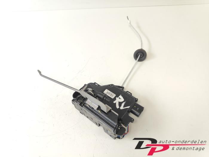 Deurslot Mechaniek 4Deurs rechts-voor van een Audi A4, Gebruikt, -, -, -