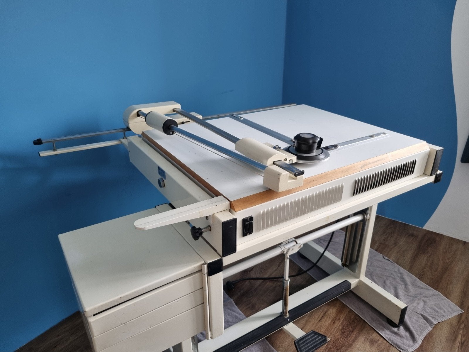 Bieffe Tekentafel met Lichtbak (2 kanten) Zucor Tekenmachine, Ophalen, Gebruikt, Minder dan 130 cm, Verlichting