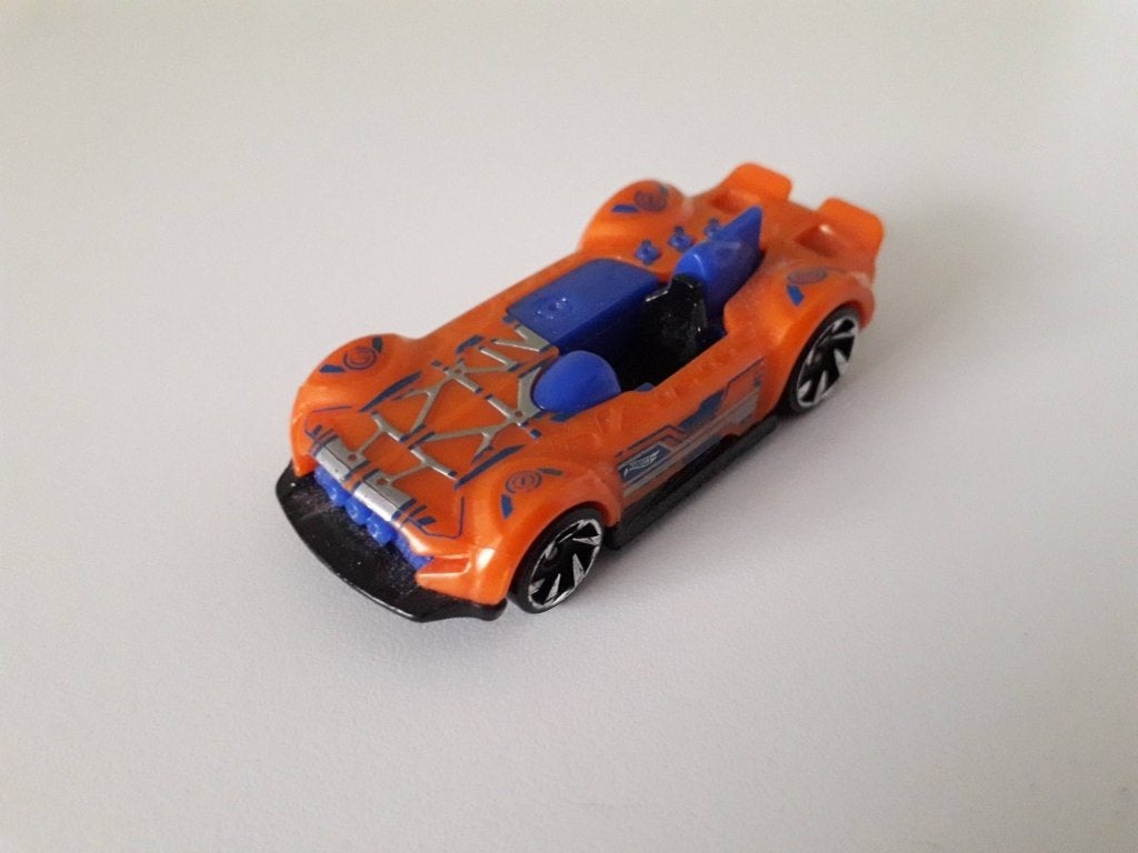 monteracer      hotwheels, Ophalen of Verzenden, Zo goed als nieuw, Auto