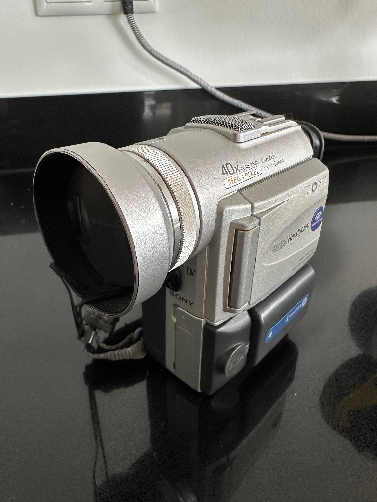 Sony DCR-PC100E, Audio, Tv en Foto, Videocamera's Digitaal, Ophalen, Mini dv, Gebruikt, 20x of meer