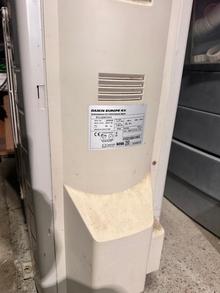 Daikin EVLQ08CAV3 Lucht-Water Warmtepomp Buitenunit, Ophalen of Verzenden, Zo goed als nieuw