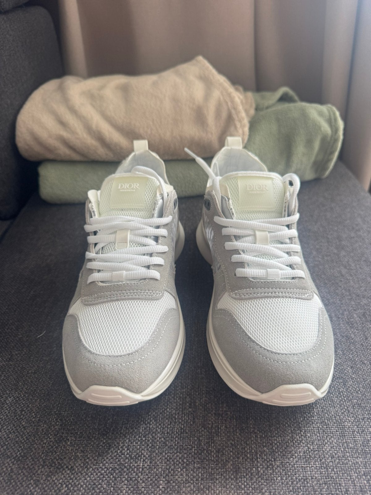 NIEUW Dior b25 schoenen grijs topkwaliteit, Ophalen of Verzenden, Nieuw, Beige, Sneakers of Gympen