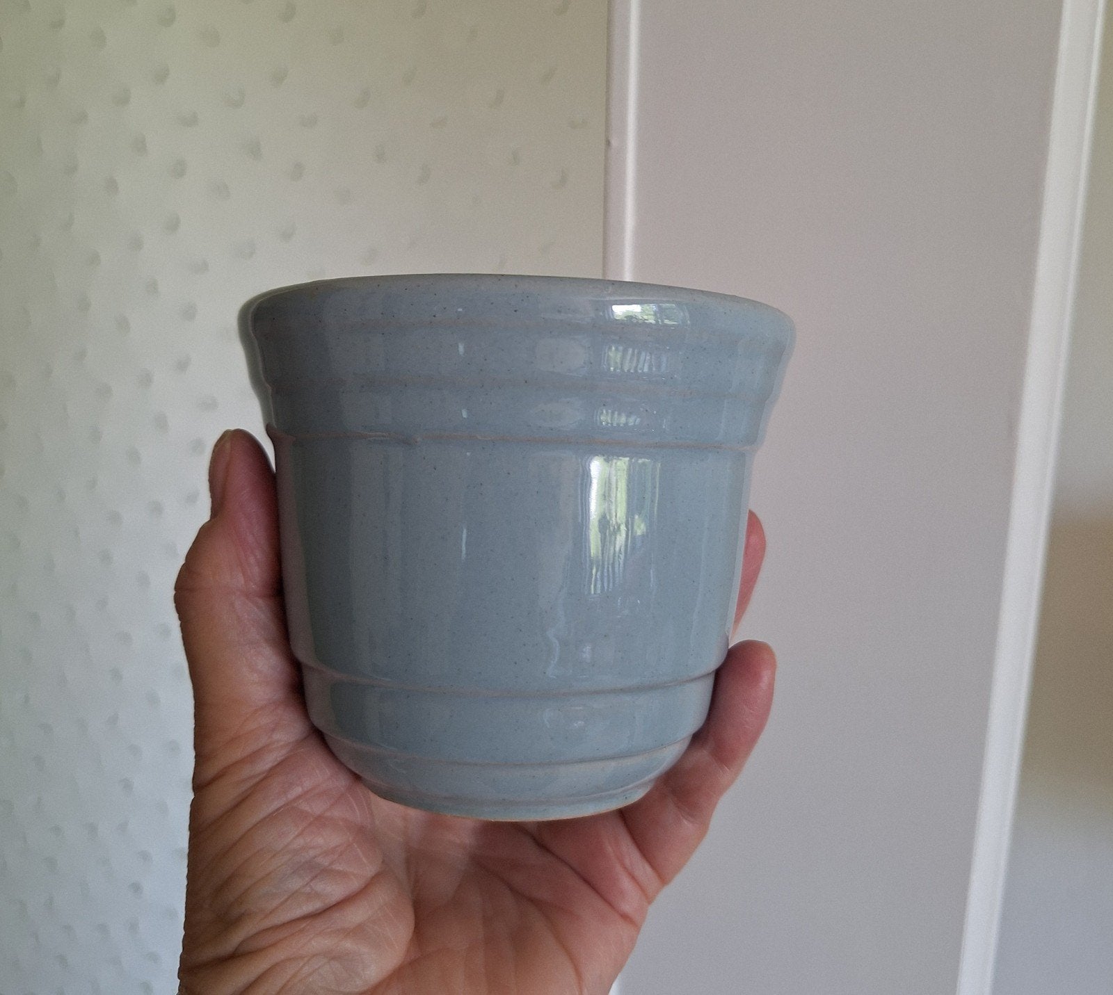 Vintage bloempotje, Rond, Ophalen of Verzenden, Aardewerk, Minder dan 40 cm